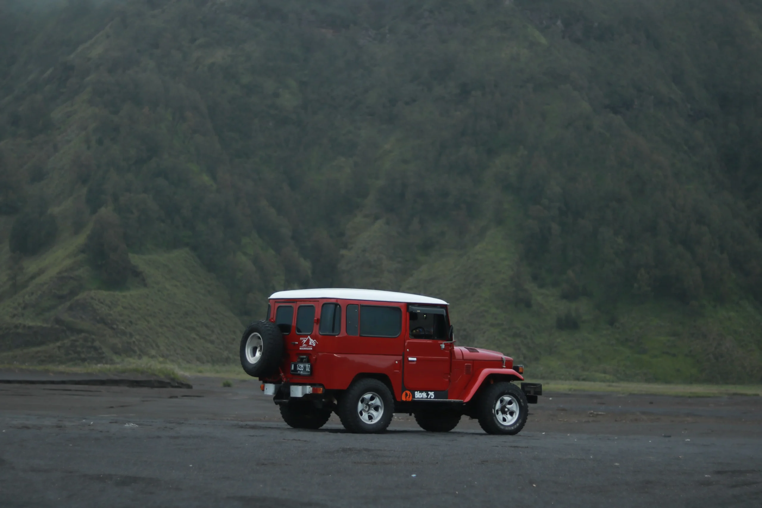 sewa jeep bromo